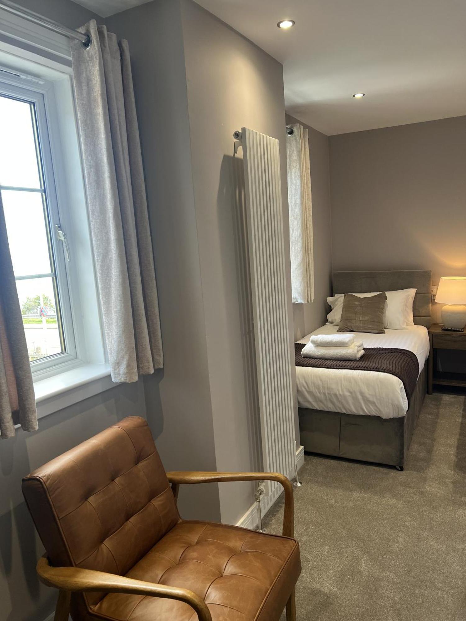 Tuckers Inn Invergordon Eksteriør billede